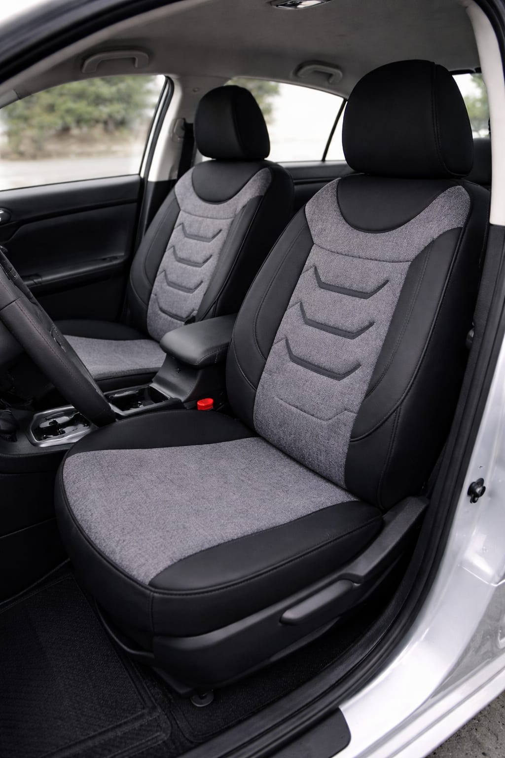 Ticari oto koltuk kılıfı arka koltuğu 2 parçalı olan modeller için uyumludur